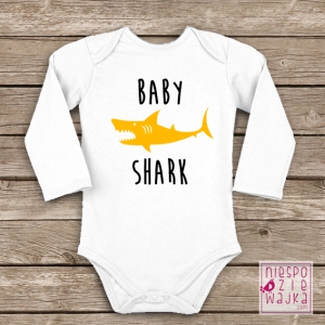 baby-shark-body_bodziak-szarki-niespodziewajka_b