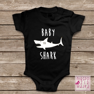 baby-shark-body_bodziak-szarki-niespodziewajka_czb