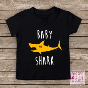 baby-shark-koszulka-dziecieca-szarki-niespodziewajka_cz