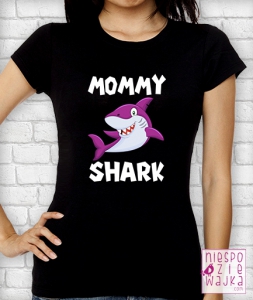 mommy-shark-mamy-doo-koszulka-niespodziewajka-tcz