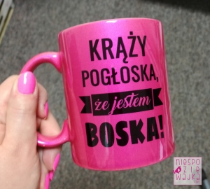 pogloska_pink_boska_niej_kubek_niespodziewajka